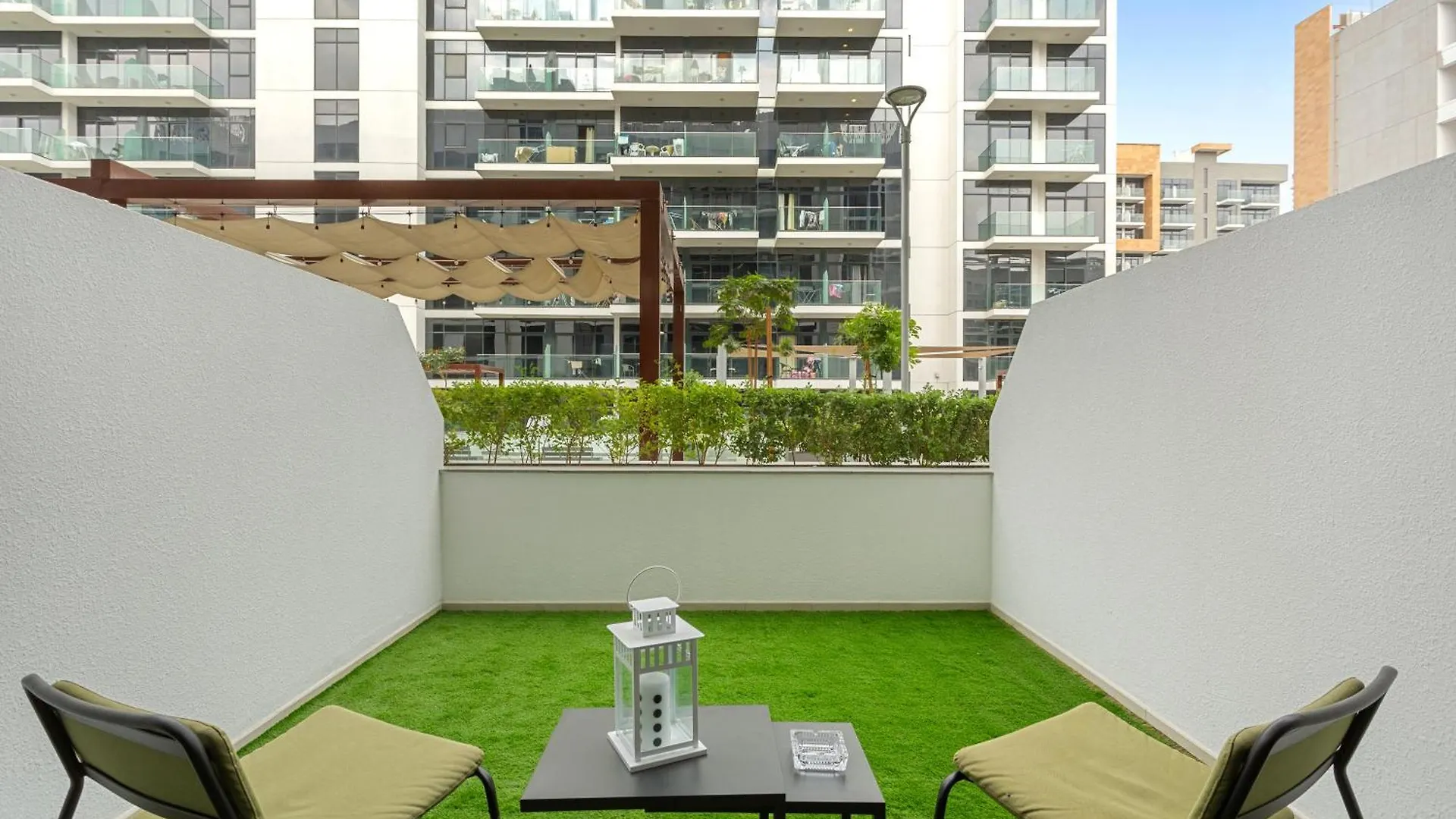 Sleek Studio Apartment In Azizi Riviera Dubai