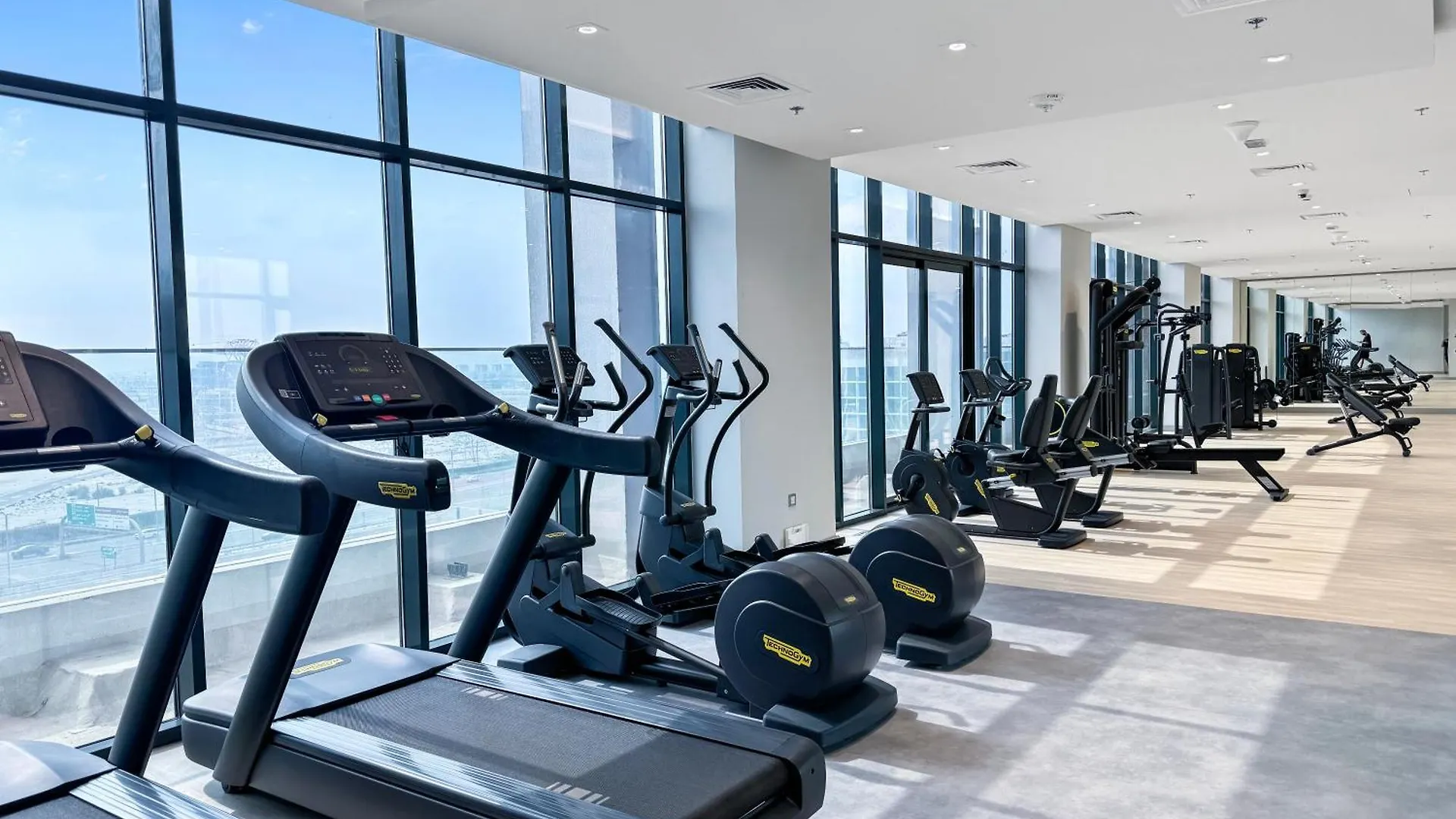 Sleek Studio Apartment In Azizi Riviera Dubai Emirati Arabi Uniti